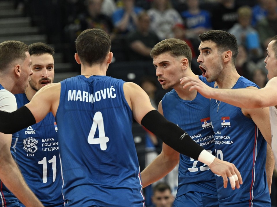 Volejbalisti Srbska v zápase proti Dánsku na ME 2026.