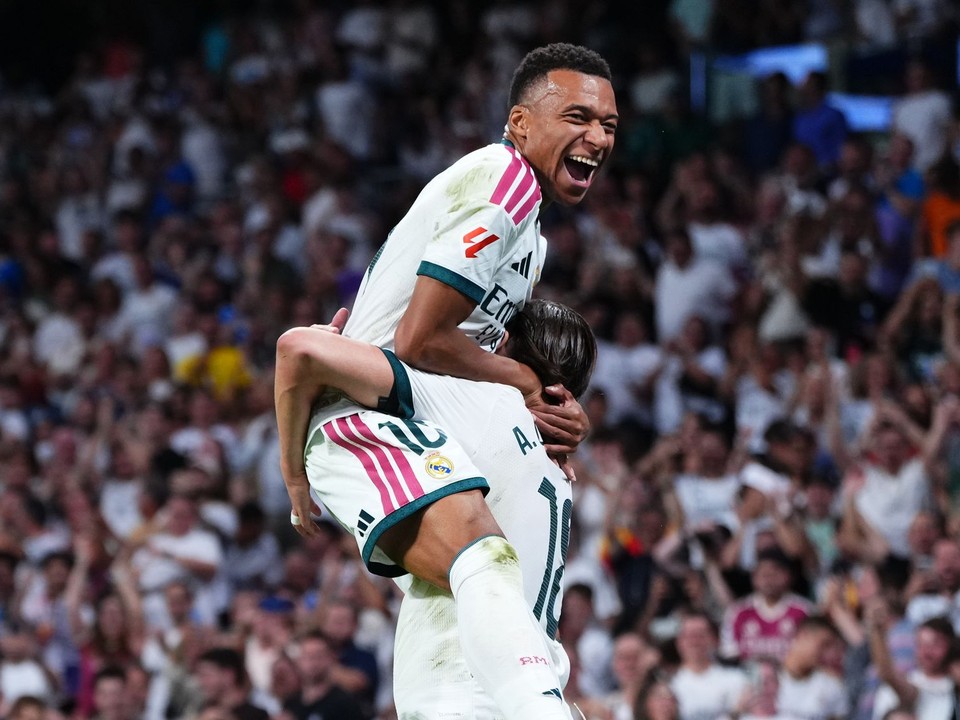 Kylian Mbappé oslavuje gól.
