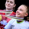 Slovenská cyklistka Viktória Chladoňová oslavuje zlato v pretekoch do 23 rokov na MS 2026.
