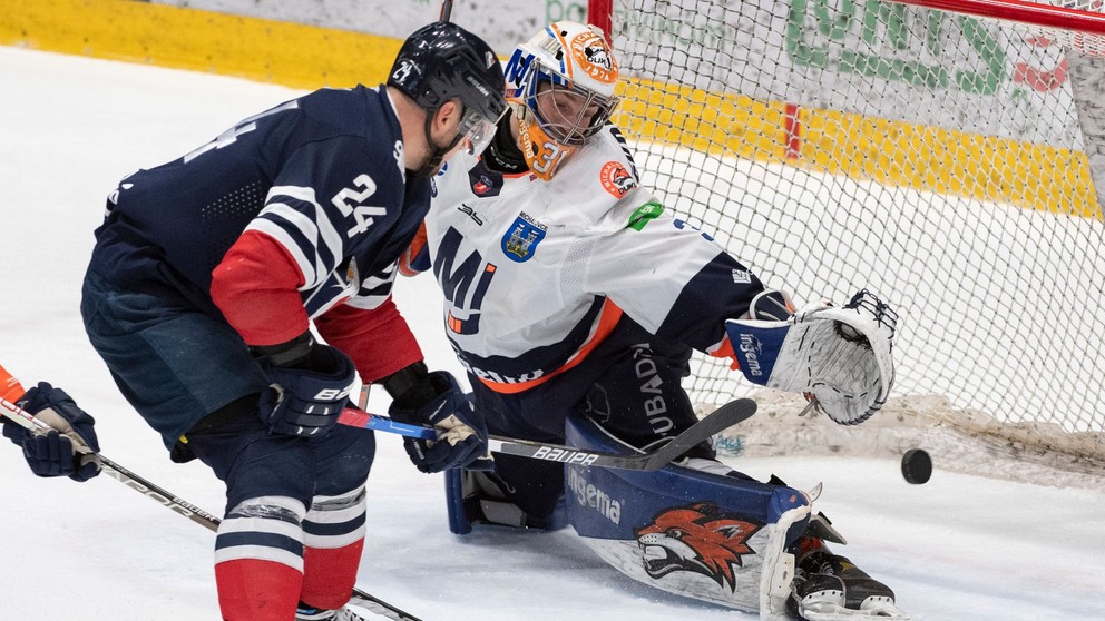 ONLINE: Michalovce - Slovan Bratislava (3. zápas štvrťfinále play off Tipos extraligy).