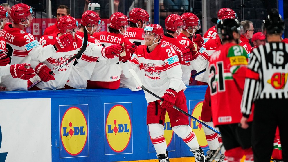 Nikolaj Ehlers sa teší po strelenom góle v zápase Maďarsko - Dánsko na MS v hokeji 2023.