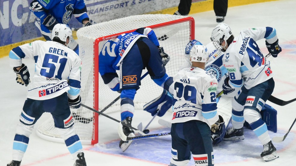 Momentka zo zápasu HK Nitra - HK Poprad.