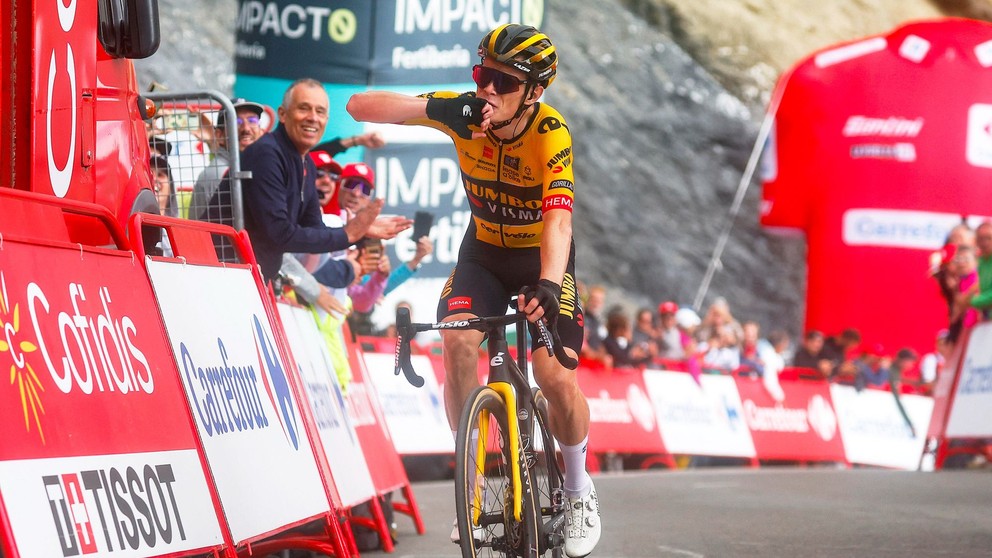 Jonas Vingegaard vyhral 13. etapu na Vuelta 2023, ktorá vyvrcholila na legendárnom Col du Tourmalet.