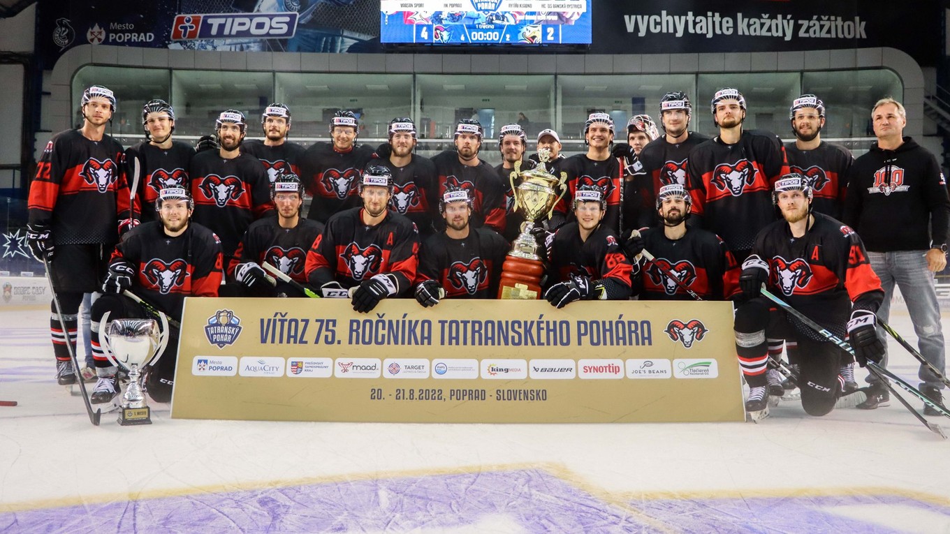 Hokejisti HC '05 Banská Bystrica vyhrali Tatranský pohár 2022.