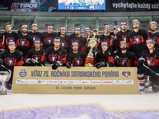 Hokejisti HC '05 Banská Bystrica vyhrali Tatranský pohár 2022.
