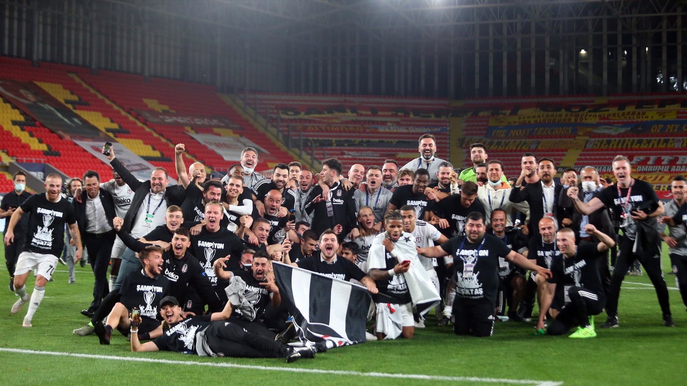 Besiktas Istanbul získal turecký titul.