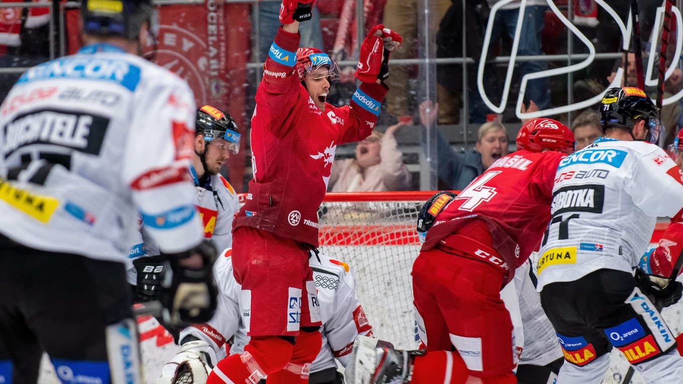 Zápas Sparta Praha - HC Oceláři Třinec.