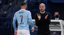 Kyle Walker a tréner Pep Guardiola.