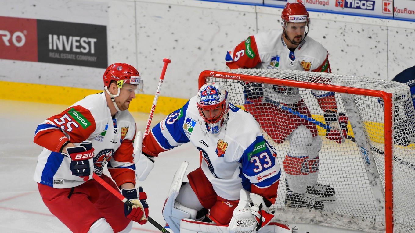 Tomáš Urban (vľavo) v drese MHk 32 Liptovský Mikuláš.