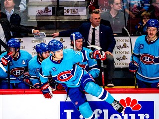 Montreal Canadiens vs. Philadelphia Flyers: ONLINE prenos zo zápasu NHL, hrá aj Juraj Slafkovský.