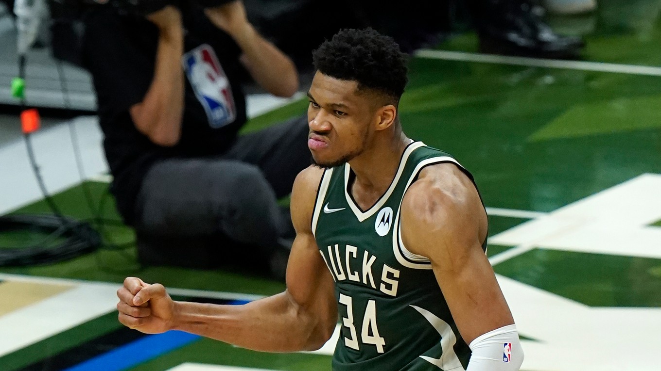 Giannis Antetokounmpo.