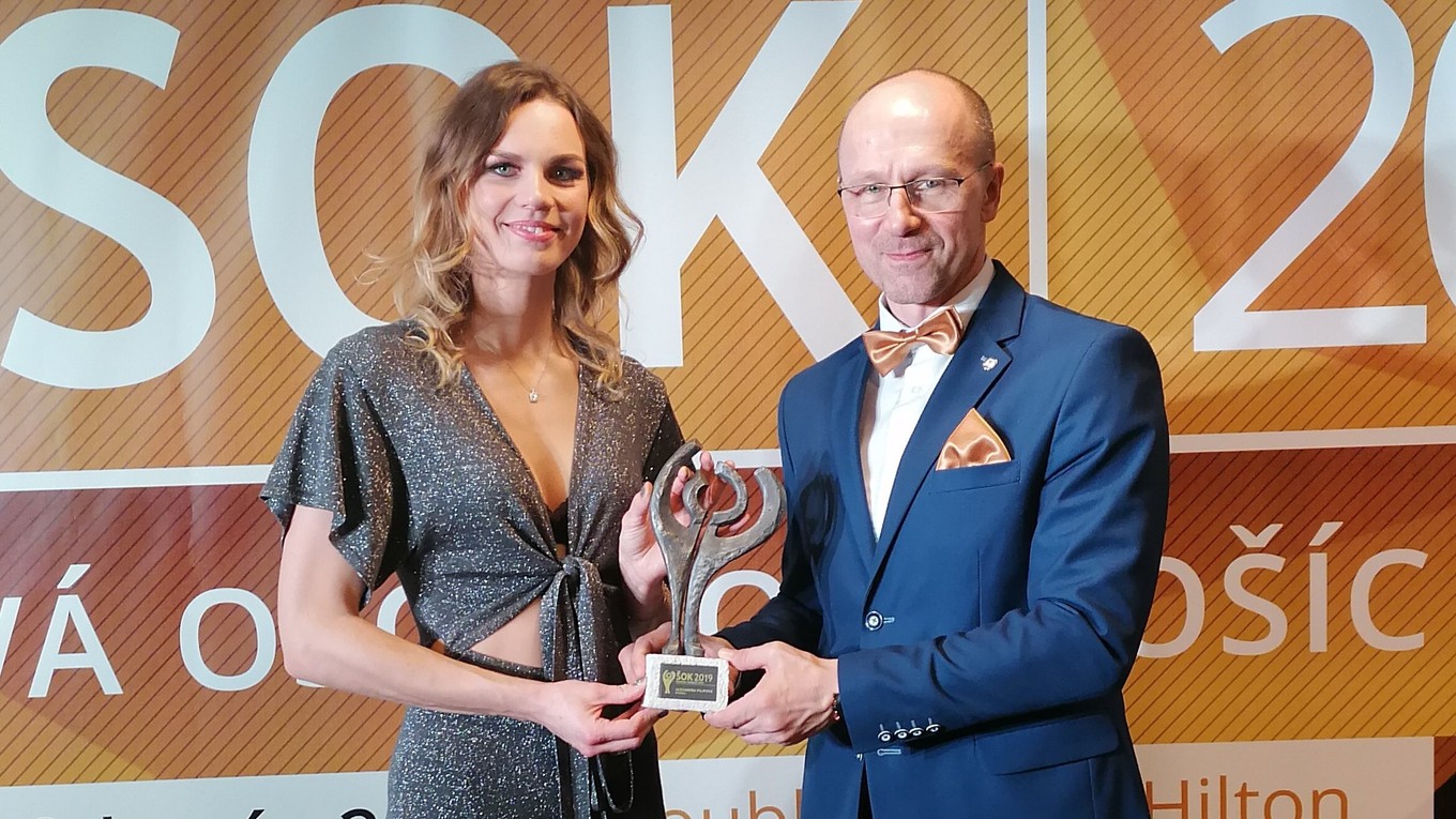 Lucia Cmárová s trénerom Petrom Onuščákom na nedávnom galavečere ŠOK 2019.