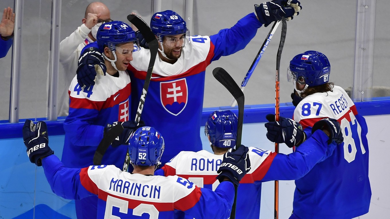 Športový TV program. Slovenskí hokejisti začínajú prípravu na MS v hokeji 2022.