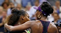 Serena a Venus Williamsové.