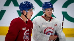 Juraj Slafkovský a Filip Mešár na tréningu Montreal Canadiens.