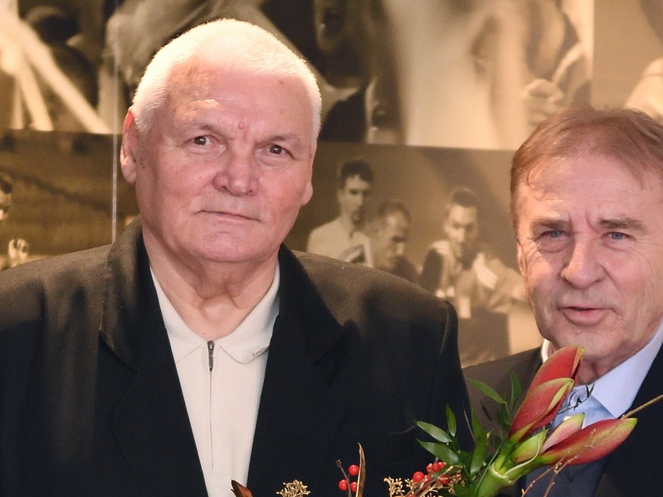 Anton Švajlen (vľavo) a Ladislav Petráš, dve veľké postavy slovenského futbalu.