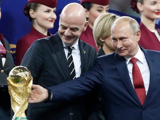 Rusko nezabojuje o MS vo futbale 2022 a prišlo aj o MS v hokeji 2022. Aké sú športové sanckie? (prehľad)
