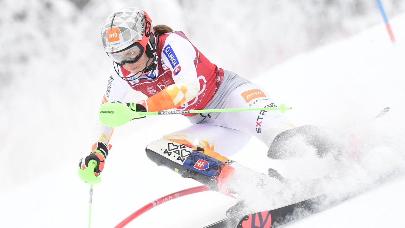 Petra Vlhová počas slalomu v Kranjskej Gore 2022.