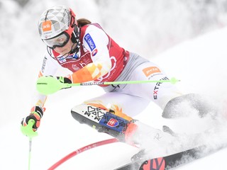 Petra Vlhová počas slalomu v Kranjskej Gore 2022.