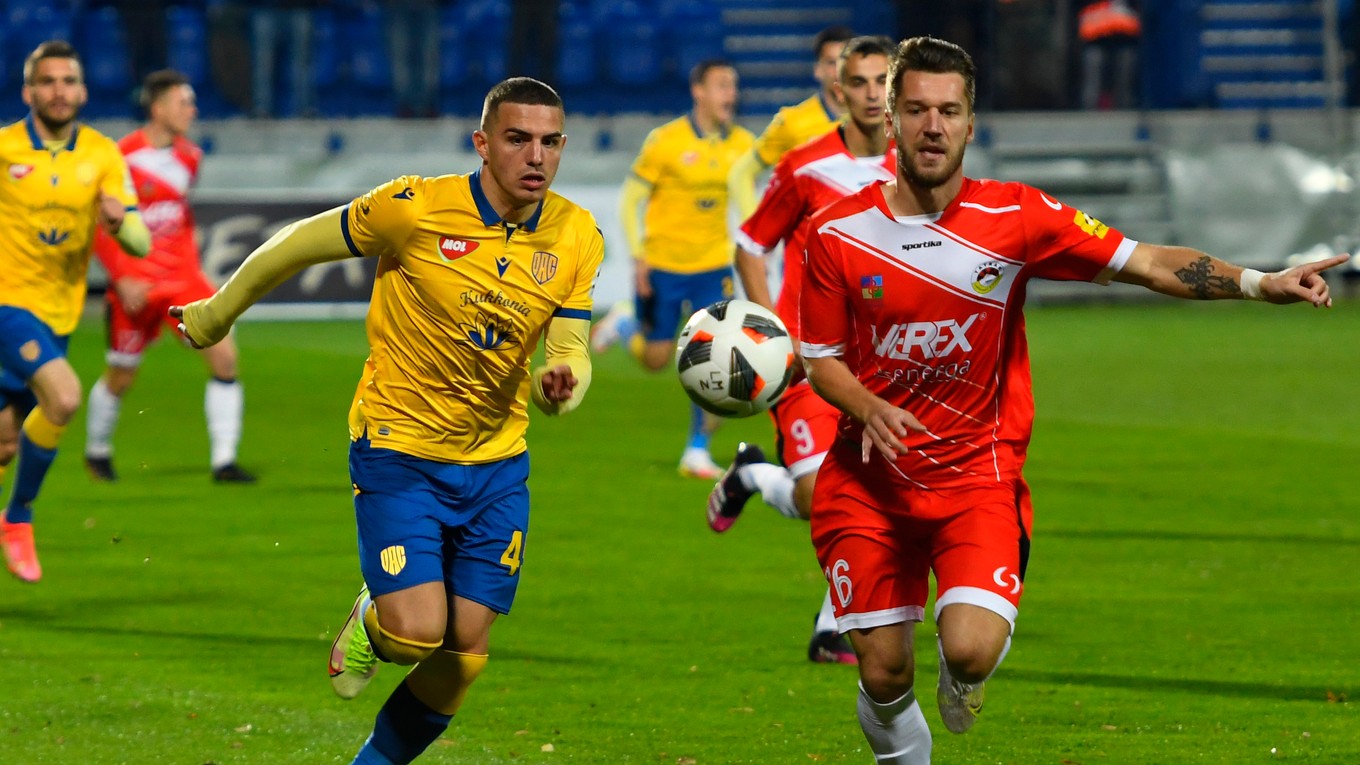 Futbalisti Liptovského Mikuláša zaskočili favorizovanú Dunajskú Stredu.