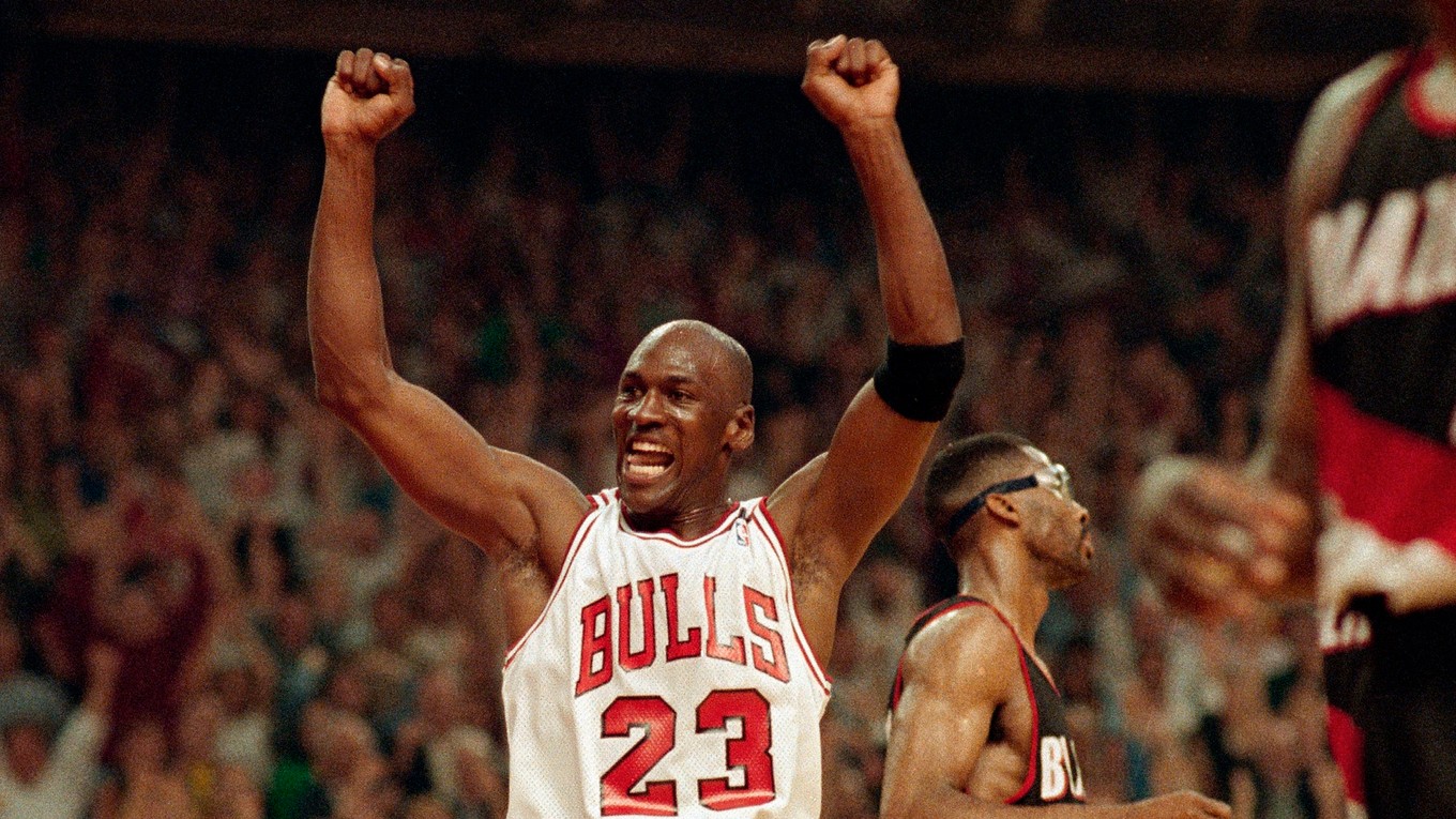 Michael Jordan v drese Chicago Bulls.