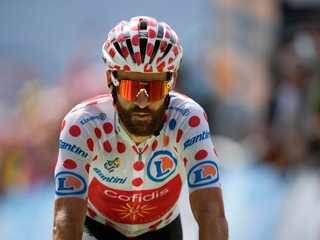 Nemec Simon Geschke v drese pre najlepšieho vrchára Tour de France. 