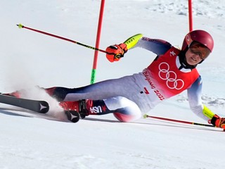 Američanka Mikaela Shiffrinová nedokončila na ZOH v Pekingu 1. kolo obrovského slalomu. 