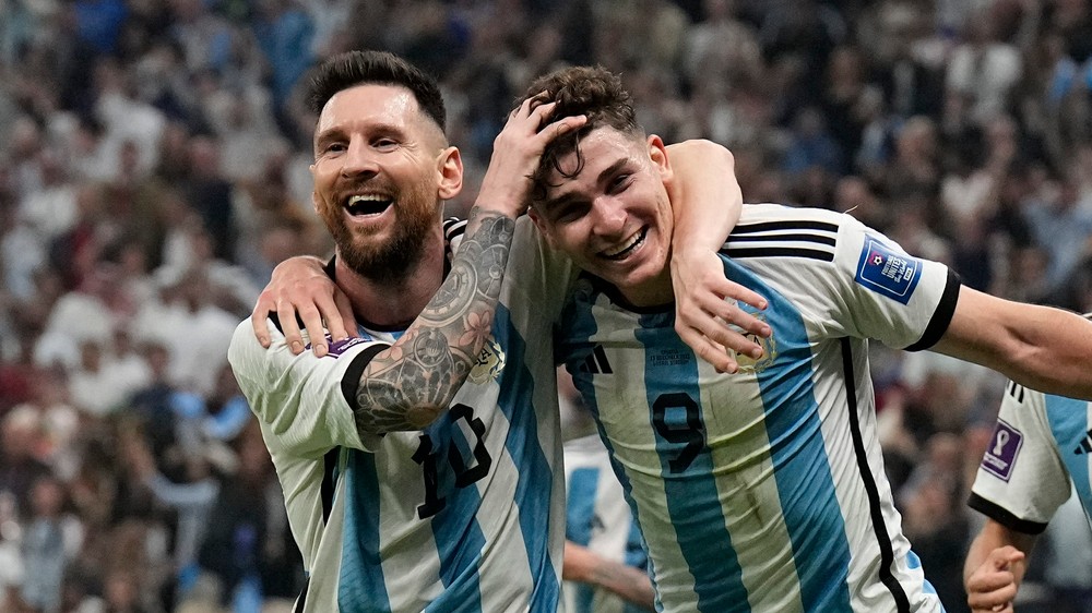 Messi s Álvarezom zničili Chorvátov. Argentína v Katare zabojuje o titul