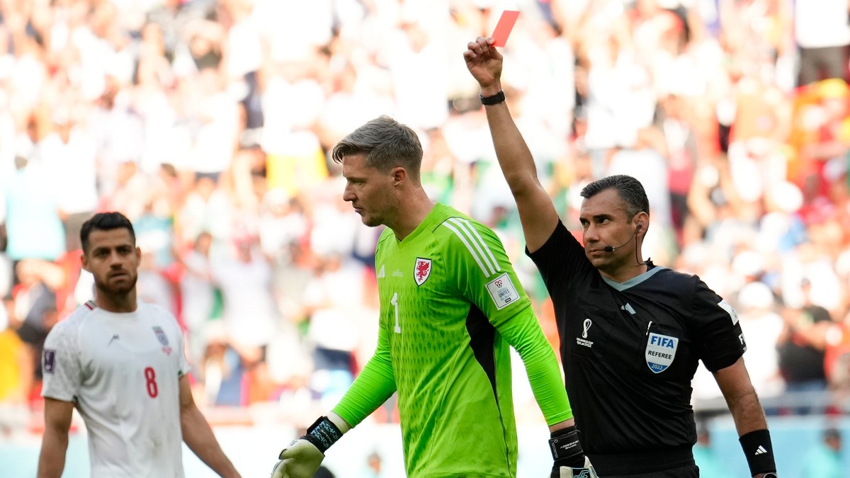 Brankár Wayne Hennessey.