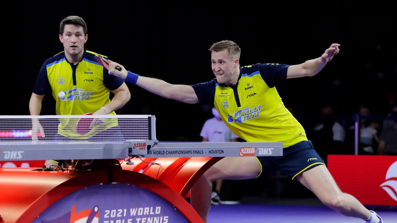 Švédski víťazi štvorhry Kristian Karlsson a Mattias Falck.