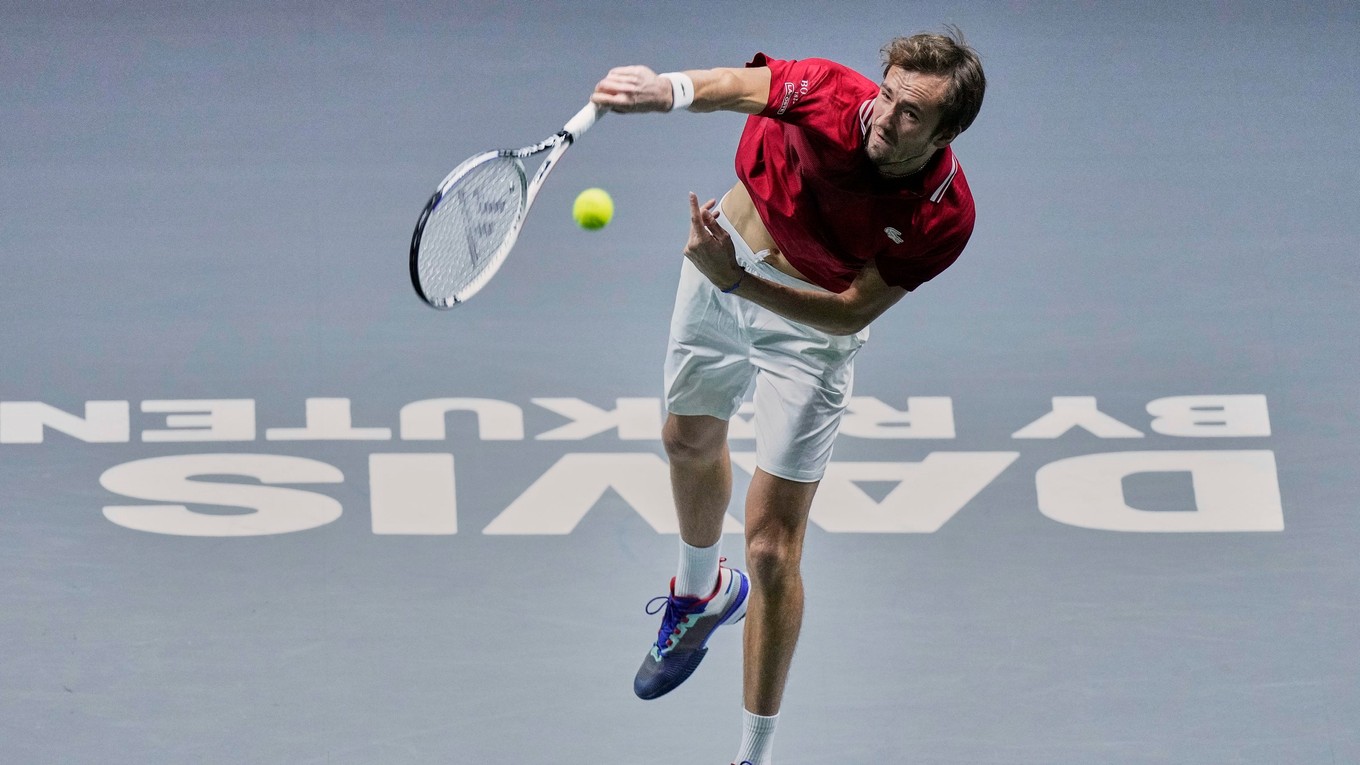 Daniil Medvedev počas finálového turnaja Davis Cupu 2021.