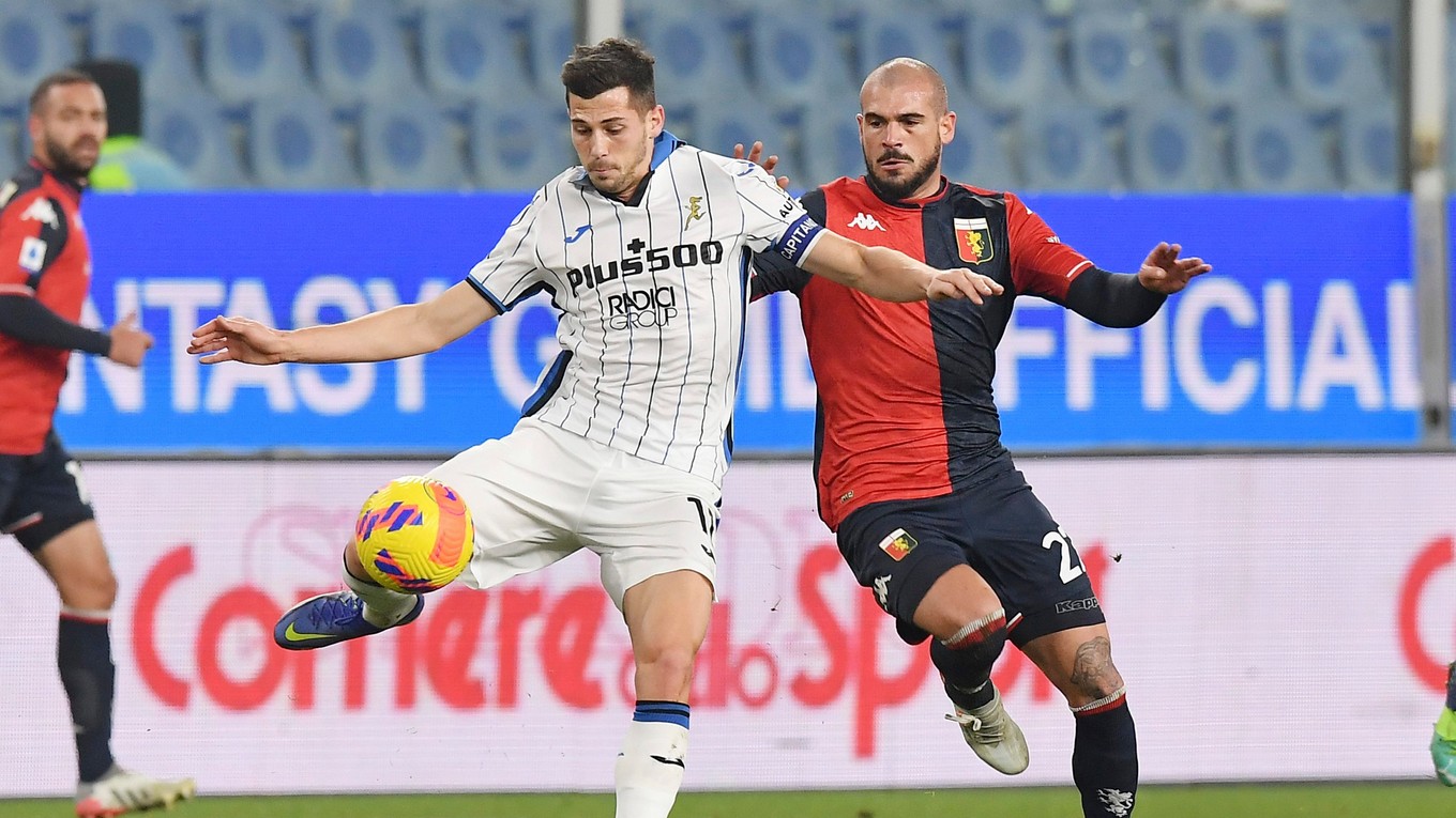 Futbalista Atalanty Ruslan Malinovskyj v zápase proti FC Janov. 