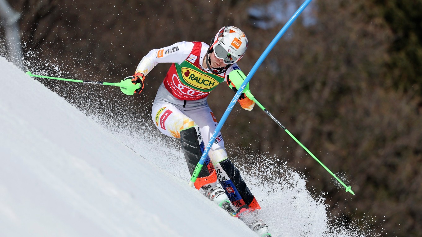 Petra Vlhová počas slalomu v Courchevel/Méribel 2022.