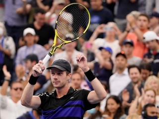 Botic Van de Zandschulp.