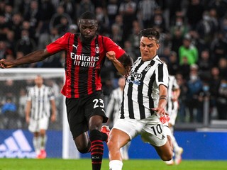 Fikayo Tomori (vpravo)