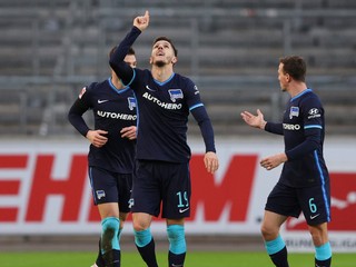 Stevan Jovetič sa v drese Hertha Berlín teší po strelenom góle.