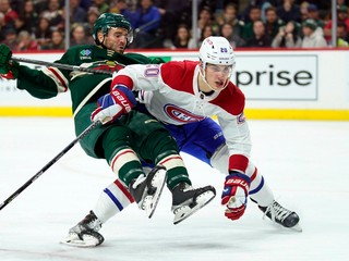 Slovenský útočník Juraj Slafkovský v zápase proti Minnesote.