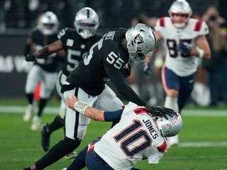 Chandler Jones prešiel cez Maca Jonesa a rozhodol o výhre Las Vegas Raiders.