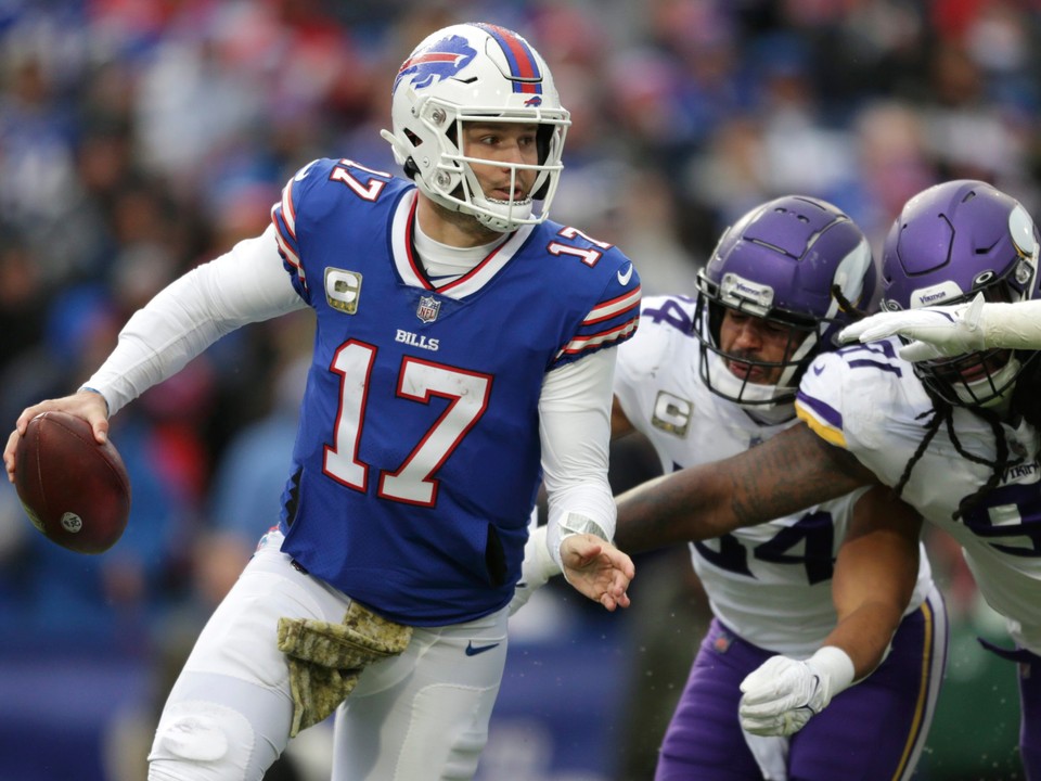 Na snímke je quarterback tímu Buffalo Bills Josh Allen.