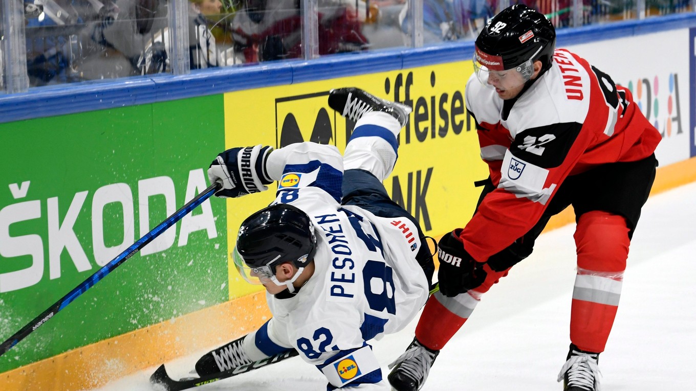 Momentka zo zápasu Rakúsko - Fínsko na MS v hokeji 2022. 