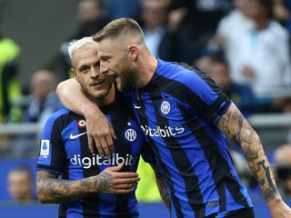 Inter Miláno - SSC Neapol: ONLINE zo 16. kola Serie A 2022/2023. (Milan Škriniar vs. Stanislav Lobotka)