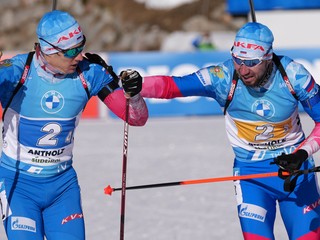 Ruskí biatlonisti Alexandr Loginov a Eduard Latypov.