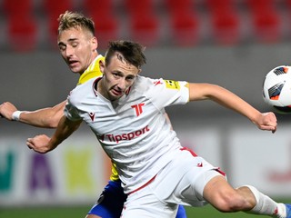 Dominik Hollý v drese svojho materského klubu AS Trenčín.