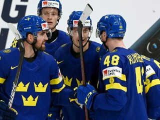 Radosť hokejistov Švédska.