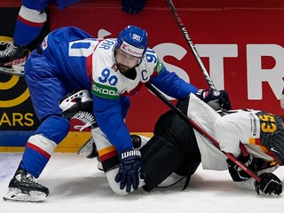 Momentka zo zápasu Slovensko - Nemecko na MS v hokeji 2022.