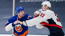 Zdeno Chára vs. Matt Martin.