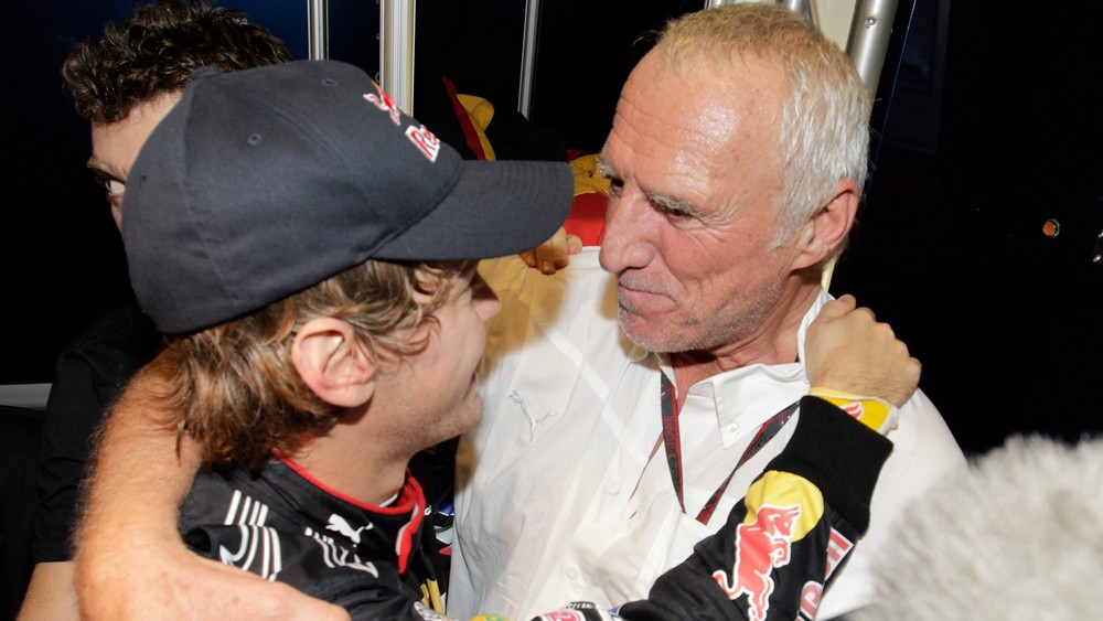 Bol marketingový génius, z nápoja proti opici vytvoril športovú značku