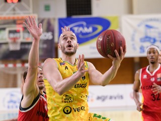 Šimon Krajčovič v drese klubu Patrioti Levice.