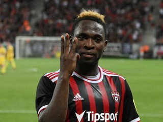 Futbalista Trnavy Bamidele Yusuf sa teší po dosiahnutí hetriku.