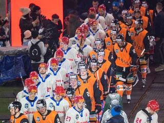 Momentka zo zápasu HC Slovan Bratislava - HC Košice v rámci Kaufland Winter Games 2023.